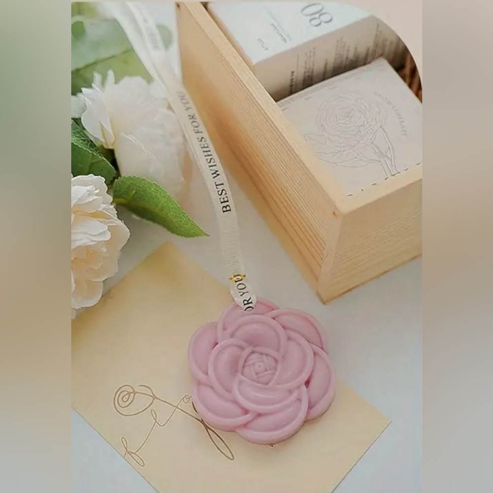 NEW🌸Camellia Scented Pendant(rose)🌸